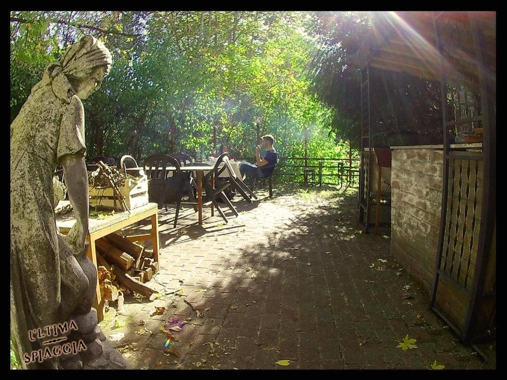 Ultima Spiaggia B&B Торино Екстериор снимка
