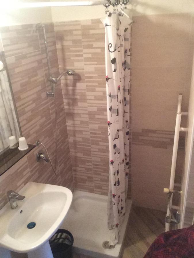 Ultima Spiaggia B&B Торино Екстериор снимка