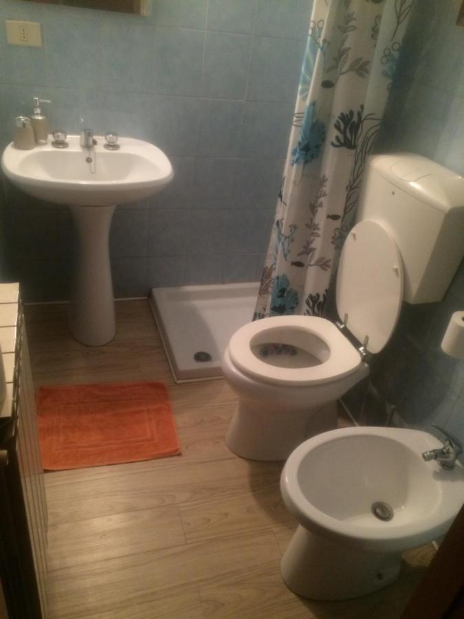 Ultima Spiaggia B&B Торино Екстериор снимка
